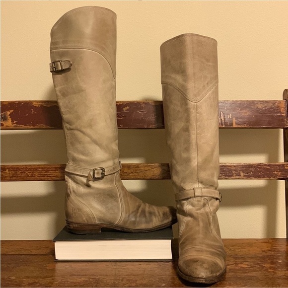 FRYE Dorado Tall Knee High Leather Riding boots Cream Tan Buckle Distressed - Picture 1 of 16